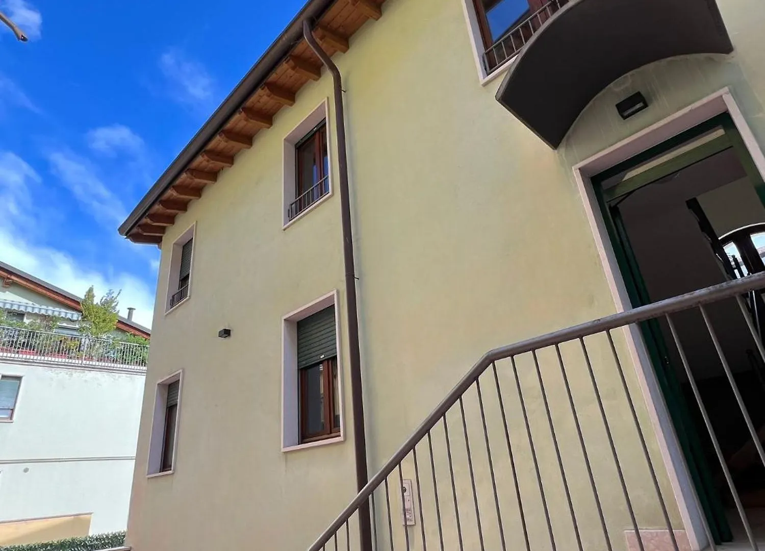 Prestige Apartments - Blue Serenity Verona 0*,